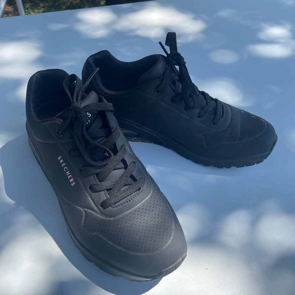 Skechers Uno Women’s Black Sneakers Size 10